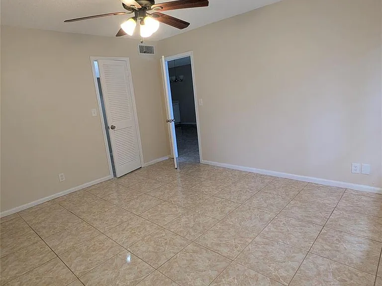 9800 N Hollybrook Lake Dr #9303 — Photo 20