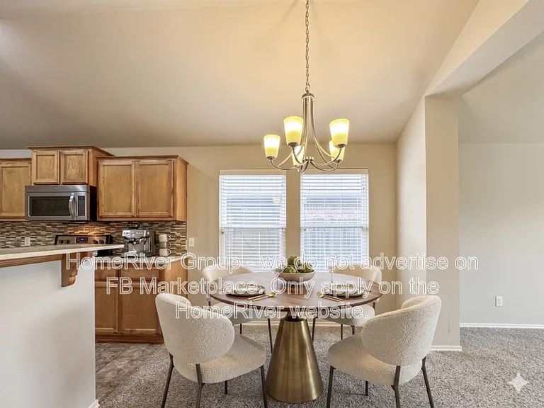 19221 Blanco Dr — Photo 4