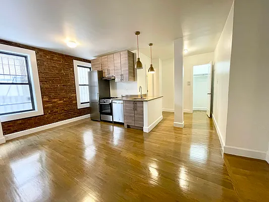 Rented by REAL New York | media 11