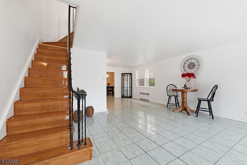 1st image of 136 W 56Th St
