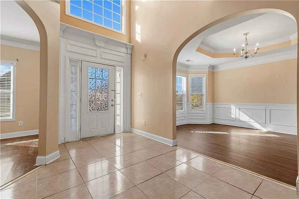 4 bed, 3.5 bath, 2836 sqft, $2,500 — Photo 4