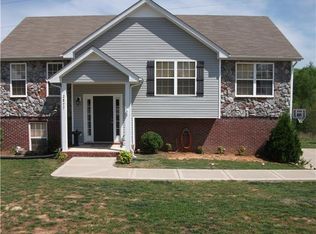 2877 Sharpie Dr, Clarksville, TN 37040