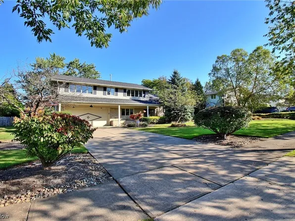 24705 Meldon Blvd, Beachwood, OH 44122