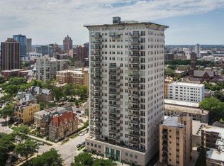 1313 N Franklin Pl APT 1504, Milwaukee, WI 53202