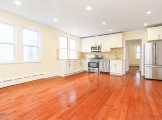 21-21 41st St #1, Astoria, NY 11105