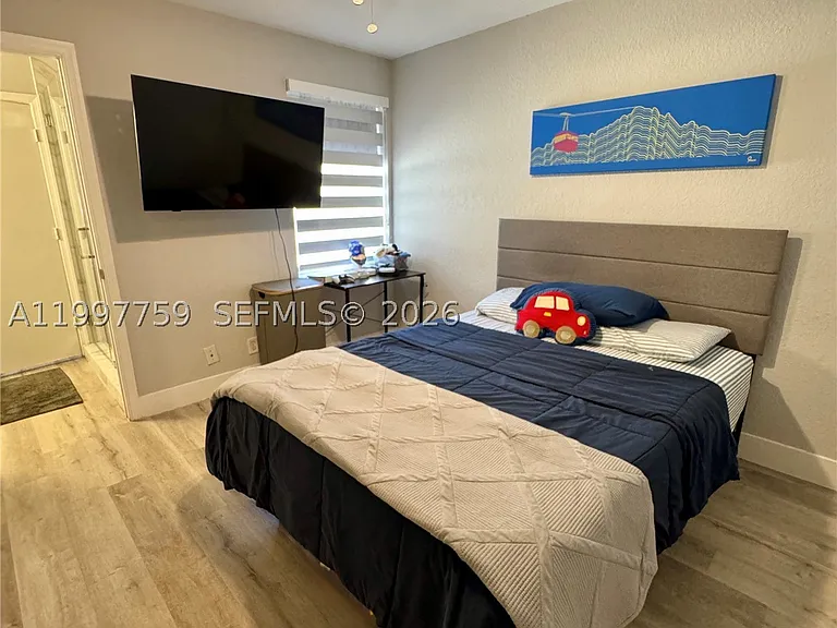 2469 Cordoba Bnd #2469 — Photo 24