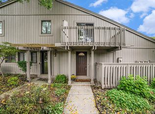 6220 Fairway Pines Ct #2, Bay City, MI