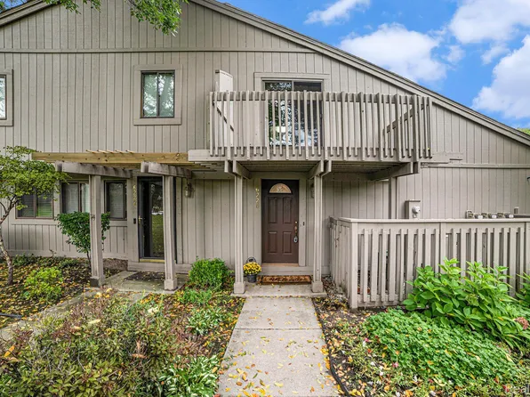 6220 Fairway Pines Court 2, Bay City, MI 48706
