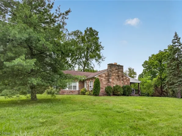 10550 N Durkee Rd, Grafton, OH 44044