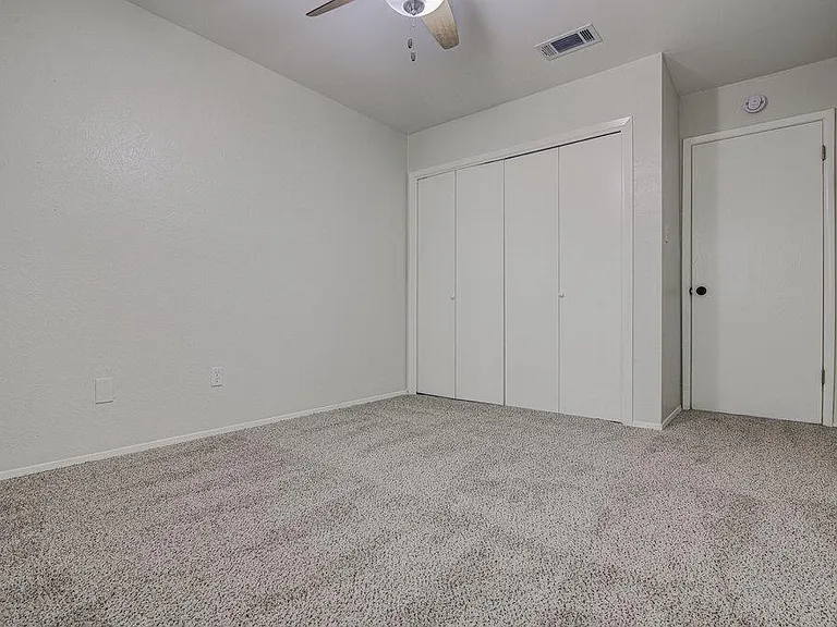 5301 Indio Cir #B — Photo 16