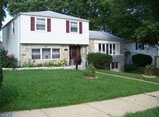 805 Burgess St, Philadelphia, PA 19116
