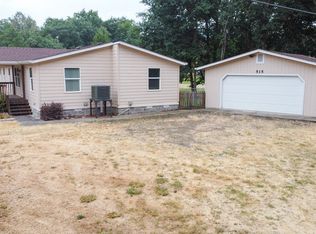 515 River Bend Rd, Roseburg, OR 97471