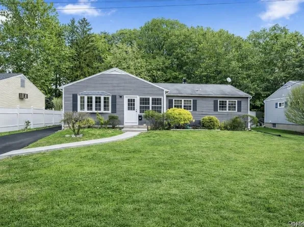 16 Meadow Road, Cortlandt Manor, NY 10548