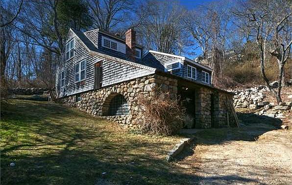 2nd image of 2581 Commodore Perry Hwy