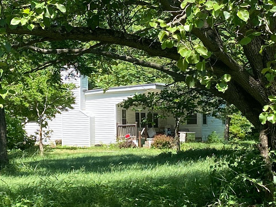 1st image of 1275 Rock Cliff Dr