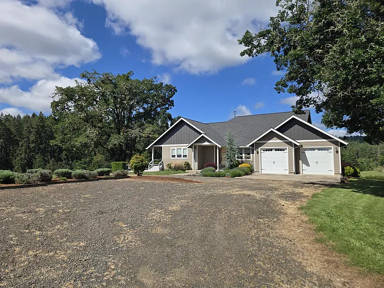 25154 Paradise Dr — Photo 4