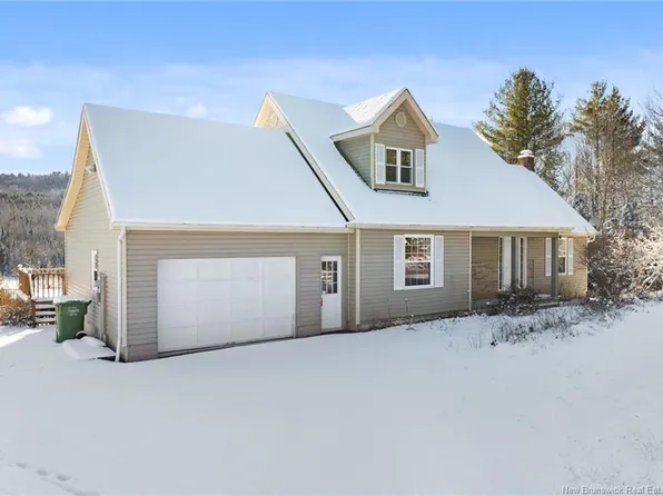 18 Hillview St, Kingsclear, NB E3E 1V1