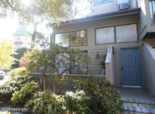 1465 E Putnam Ave APT 113, Greenwich, CT 06870