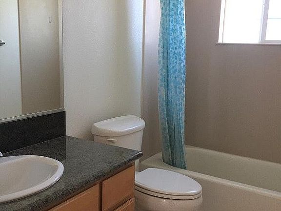 5th image of 535 W D St APT E