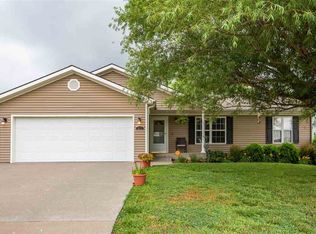 417 Highland Ridge Dr, Manhattan, KS 66503