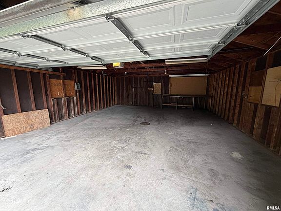 5th image of 13 Chestnut St