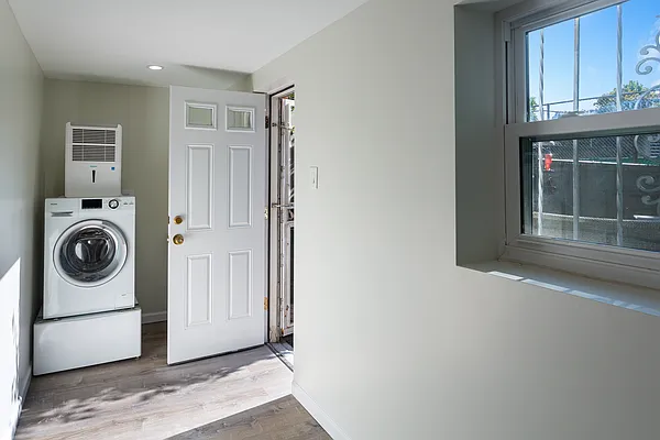 Sold by Brown Harris Stevens | media 21