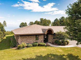 8353 Congdon Blvd, Duluth, MN 55804