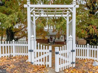 381 N Main St, Mount Crawford, VA 22841