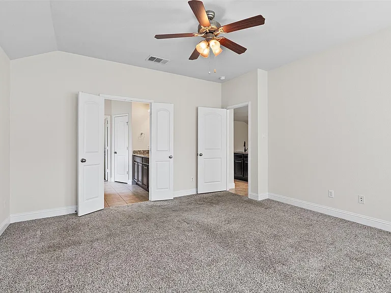 3021 Angelina Ct — Photo 19
