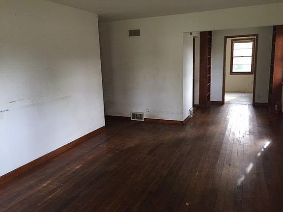 3rd image of 3946 Pharo Dr