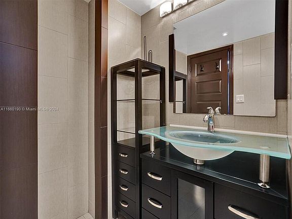 3rd image of 290 174th St APT 1708