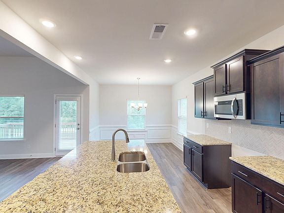 3rd image of 1509 Barrington Place Ln