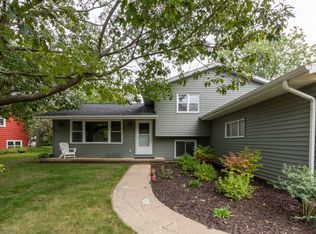 21 Sheehan Dr, Lake Villa, IL