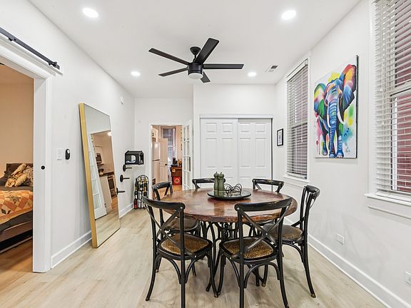 3rd image of 1655 N Artesian Ave APT 1