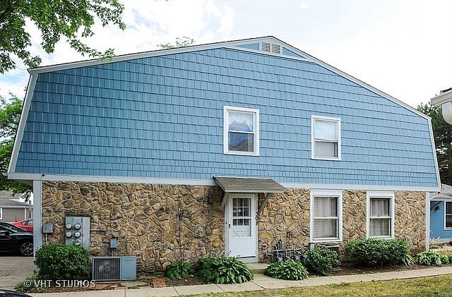 1st image of 308 Farmingdale Cir