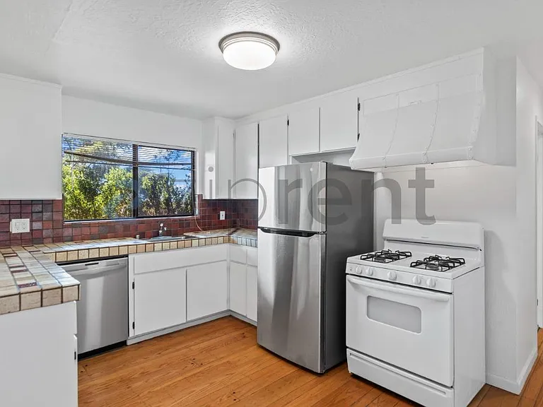 1127 Contra Costa Dr — Photo 14