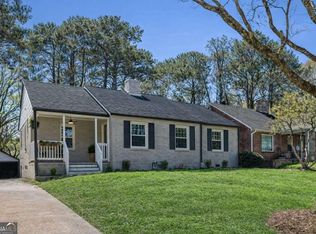 490 Lynnhaven Dr SW, Atlanta, GA 30310