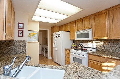 5th image of 2232 Catalpa Dr