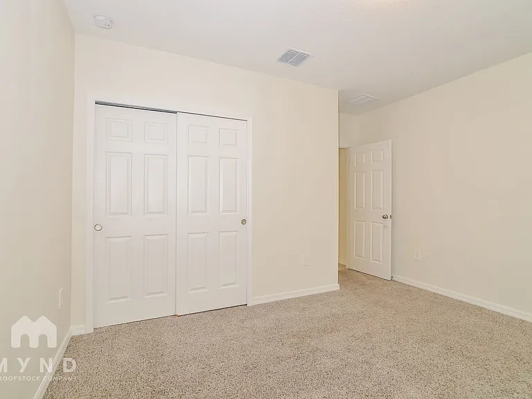 796 Griffon Ave — Photo 14