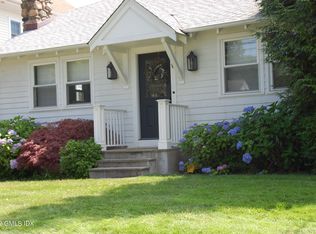 12 Heusted Dr, Old Greenwich, CT 06870