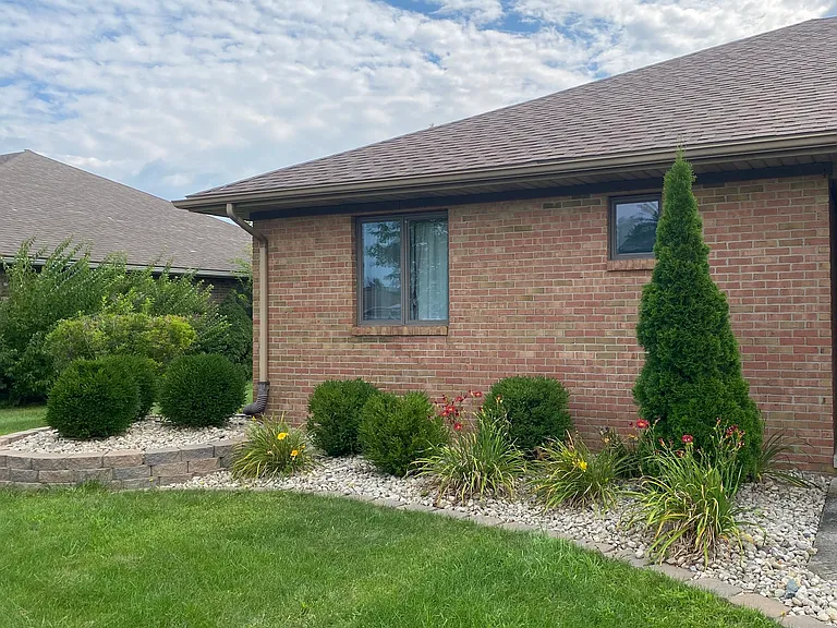 689 Apple Blossom Ln — Photo 71