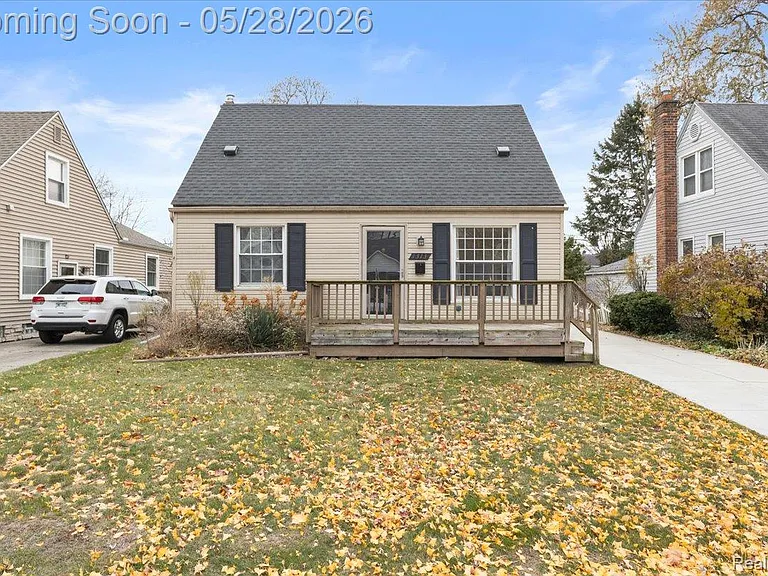 1313 Royal Ave — Photo 1