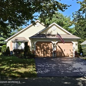 20 Round Valley Court, Lakewood, NJ, 08701