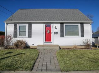 188 Whittier Rd, Pawtucket, RI 02861