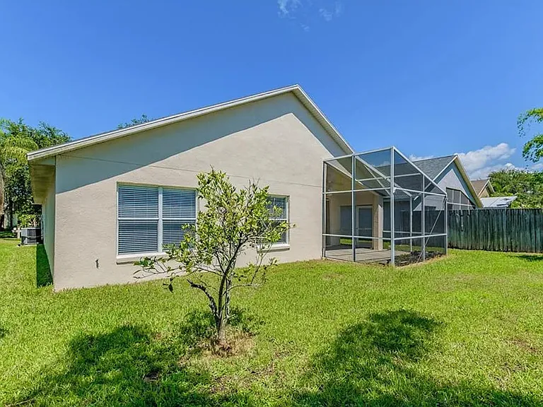 10209 Merrimac Manor Dr — Photo 13