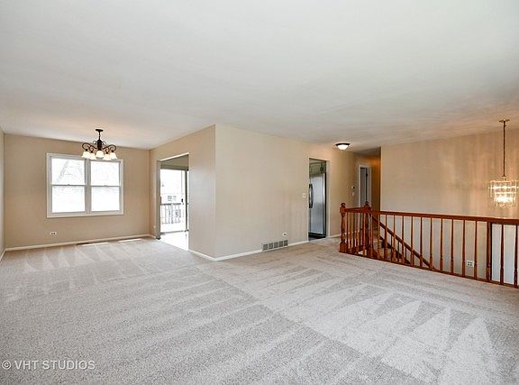 3rd image of 1609 Jeanette Ave