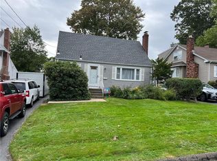 32 Howard St, West Haven, CT 06516