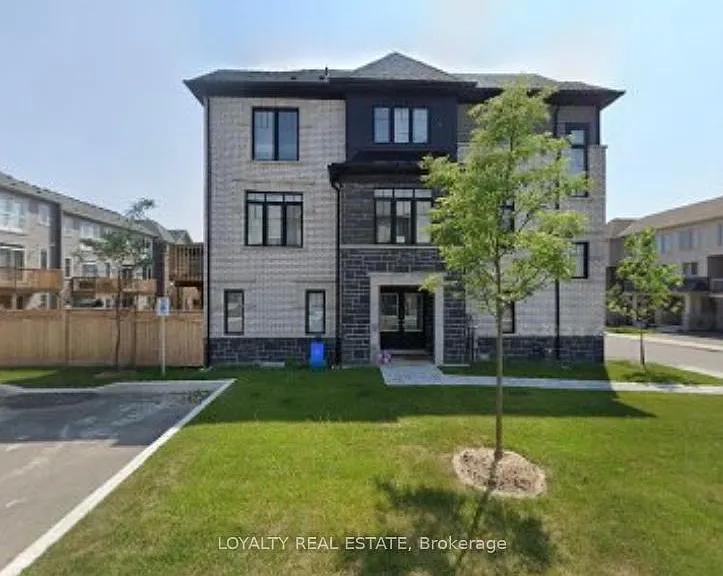 19 Ambereen Pl — Photo 1