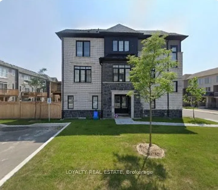 19 Ambereen Pl