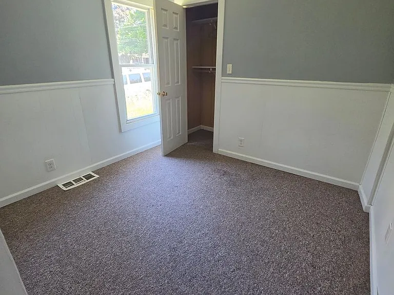 440 E 23rd St #1 — Photo 6